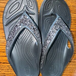 CROCS Glittery Black flip flops